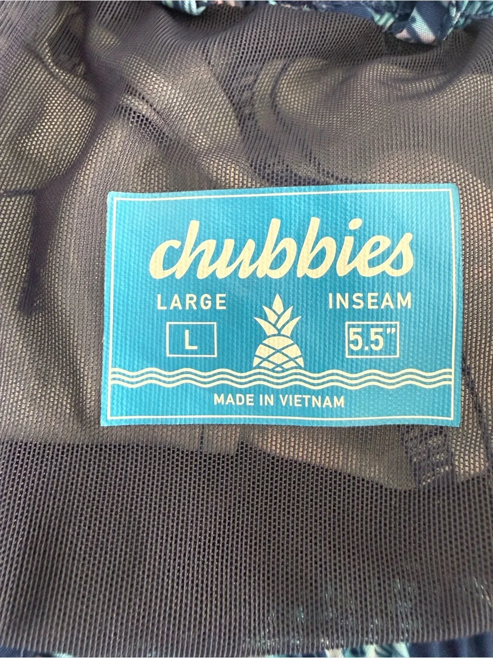 Chubbies Men’s Large 5.5” Swim Trunks Tropical Dinosaur Print